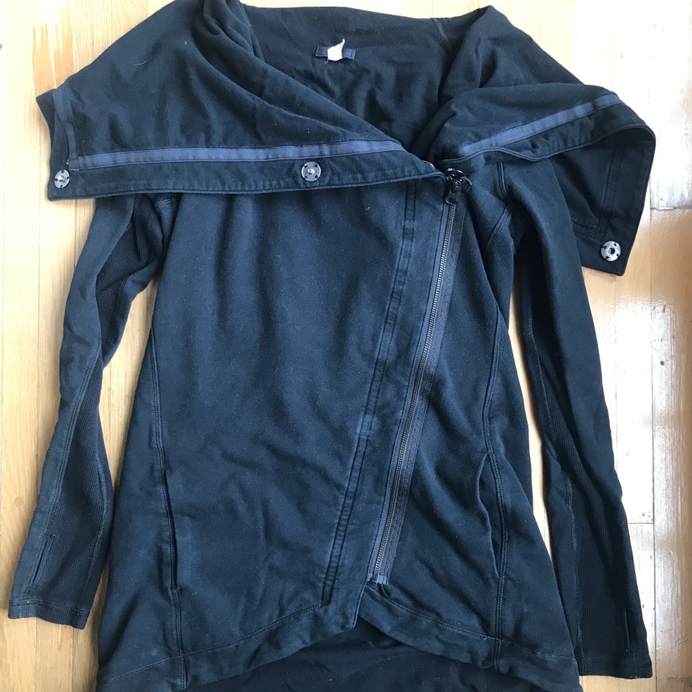 Lululemon Wrap Jacket - Size 6